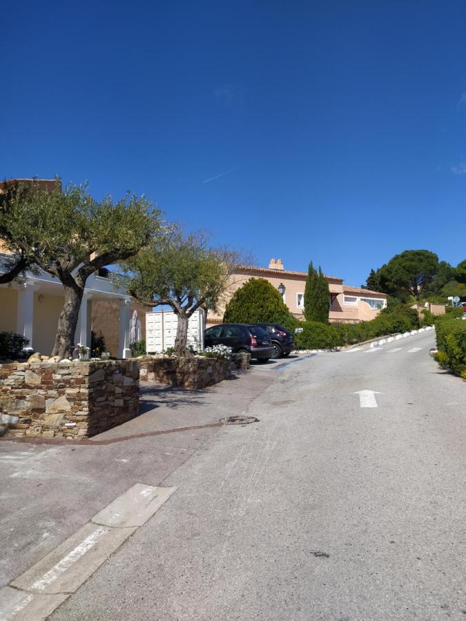 Vacance Location Mer Piscine Var Sud Terrasse Les Issambres Exterior photo